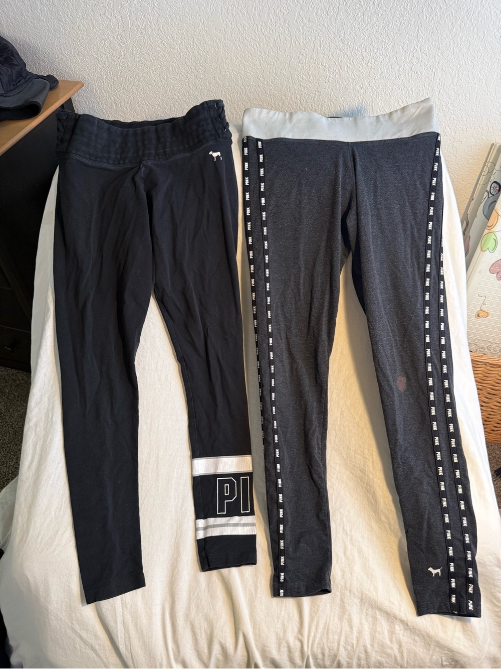 PINK Victoria's Secret Black and Gray Leggings - Pack of 2